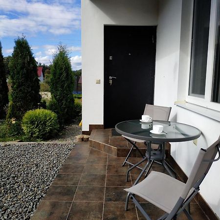 Nestg Guest House Pilipets Екстериор снимка