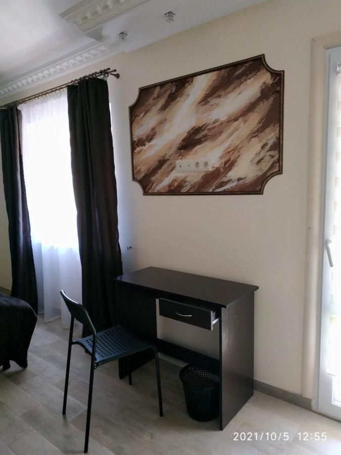 Nestg Guest House Pilipets Екстериор снимка