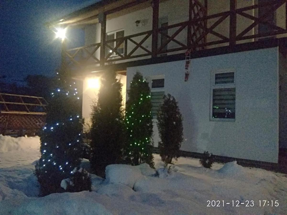 Nestg Guest House Pilipets Екстериор снимка