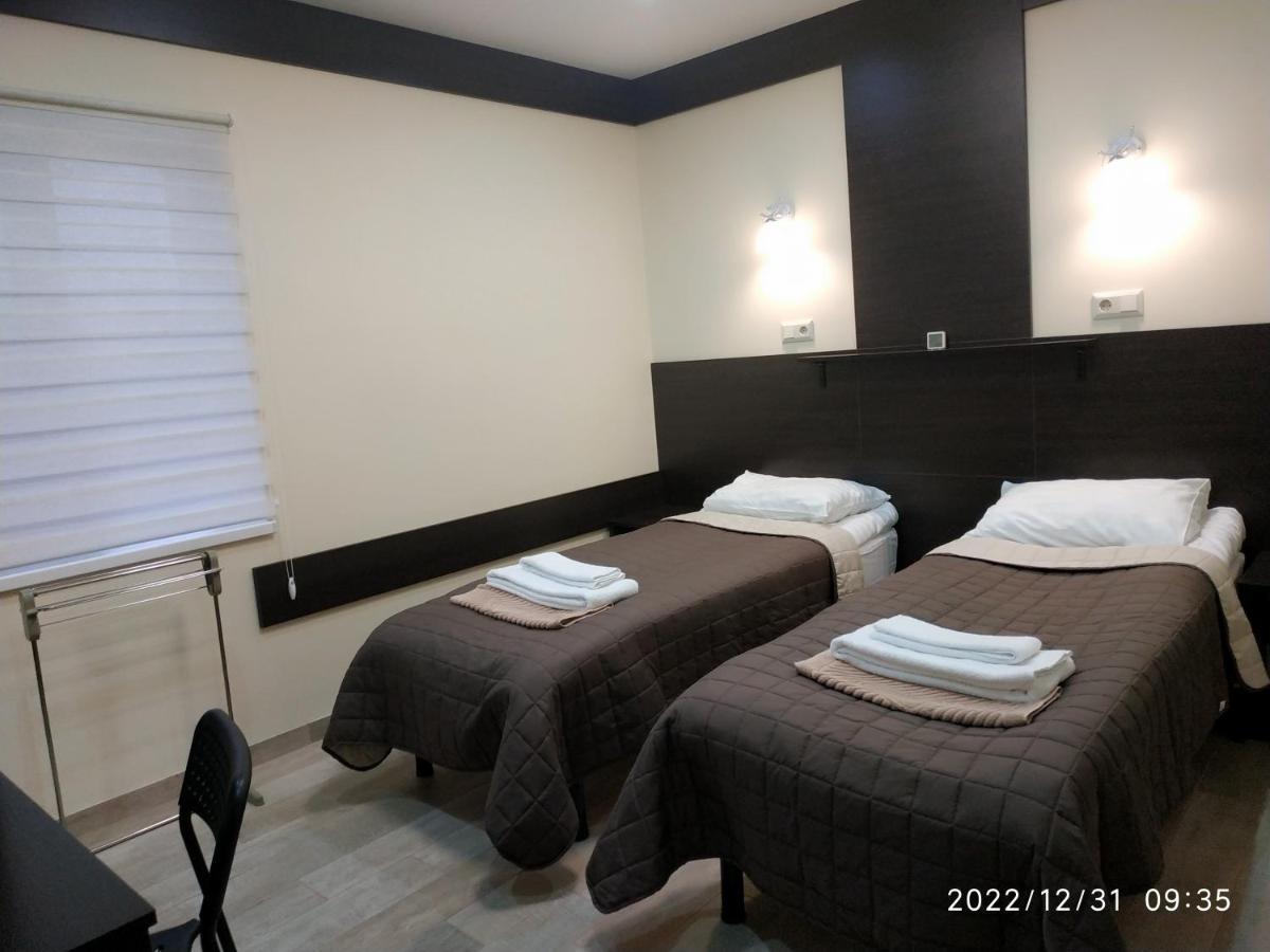Nestg Guest House Pilipets Екстериор снимка