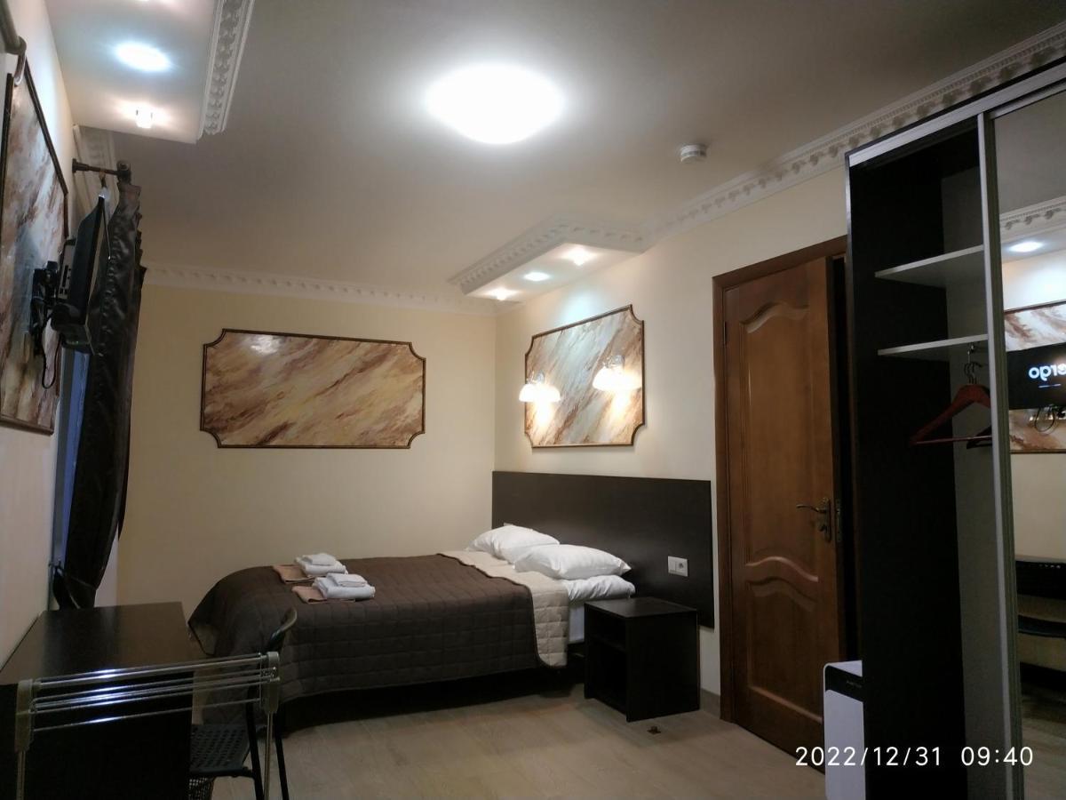 Nestg Guest House Pilipets Екстериор снимка