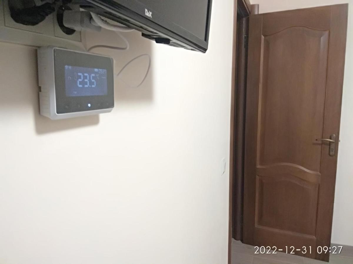 Nestg Guest House Pilipets Екстериор снимка